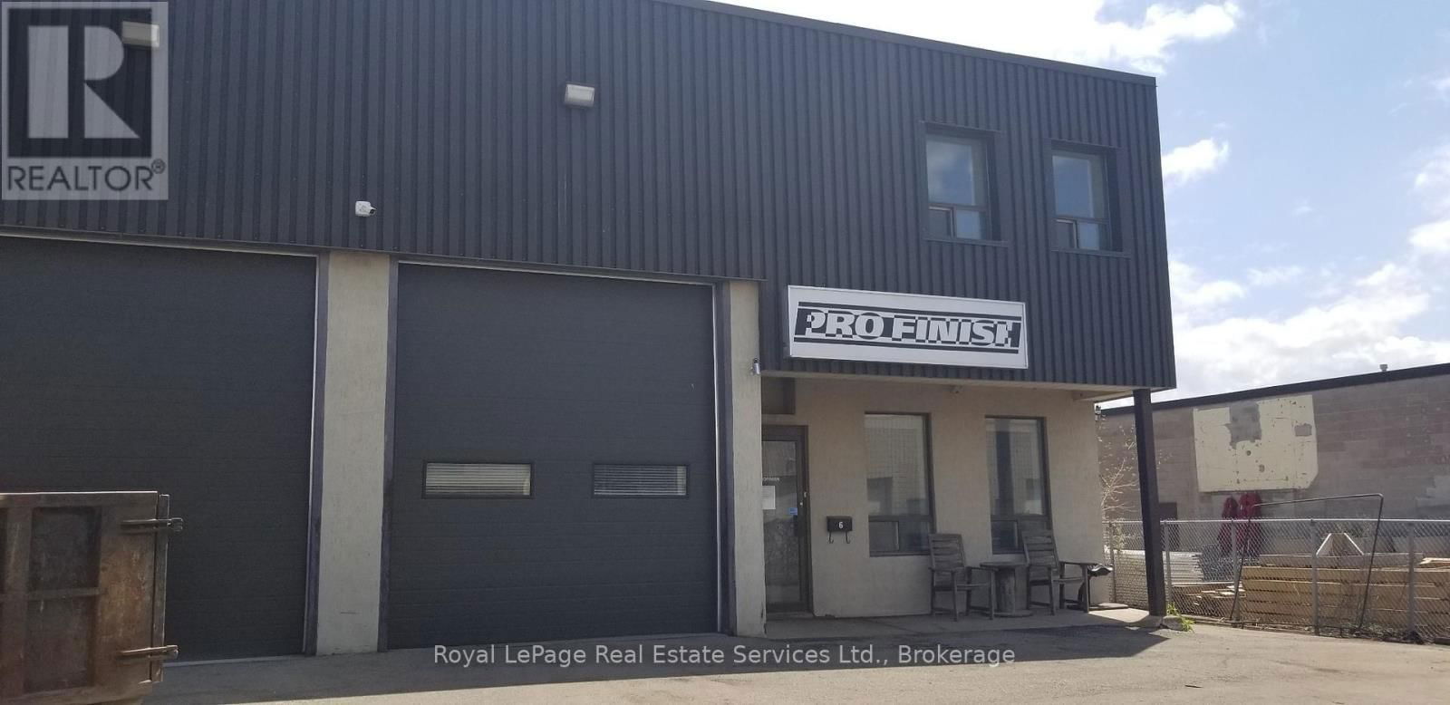 6 - 2050 SPEERS ROAD Image 2