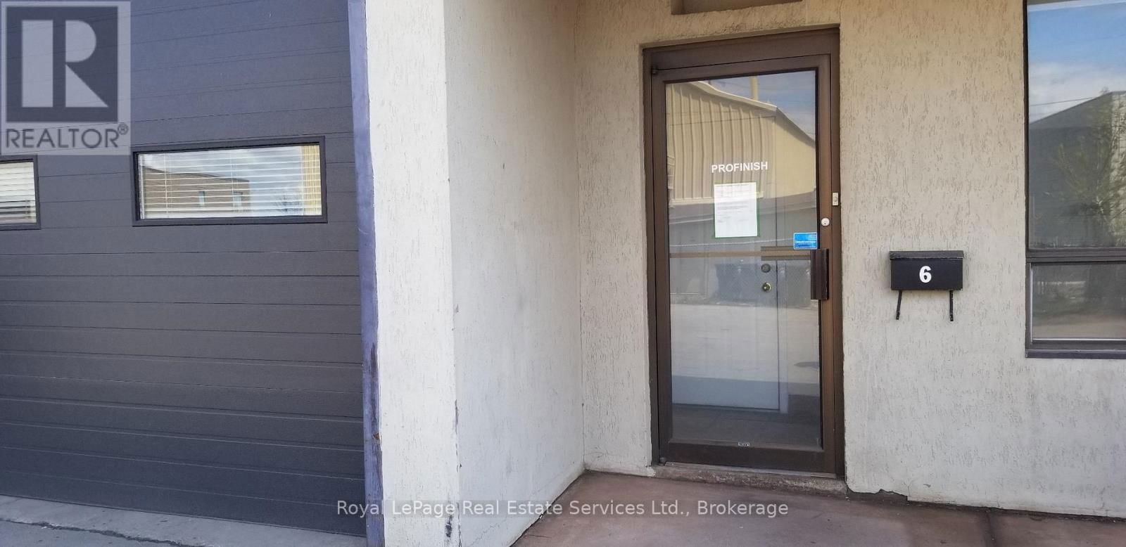 6 - 2050 SPEERS ROAD Image 22