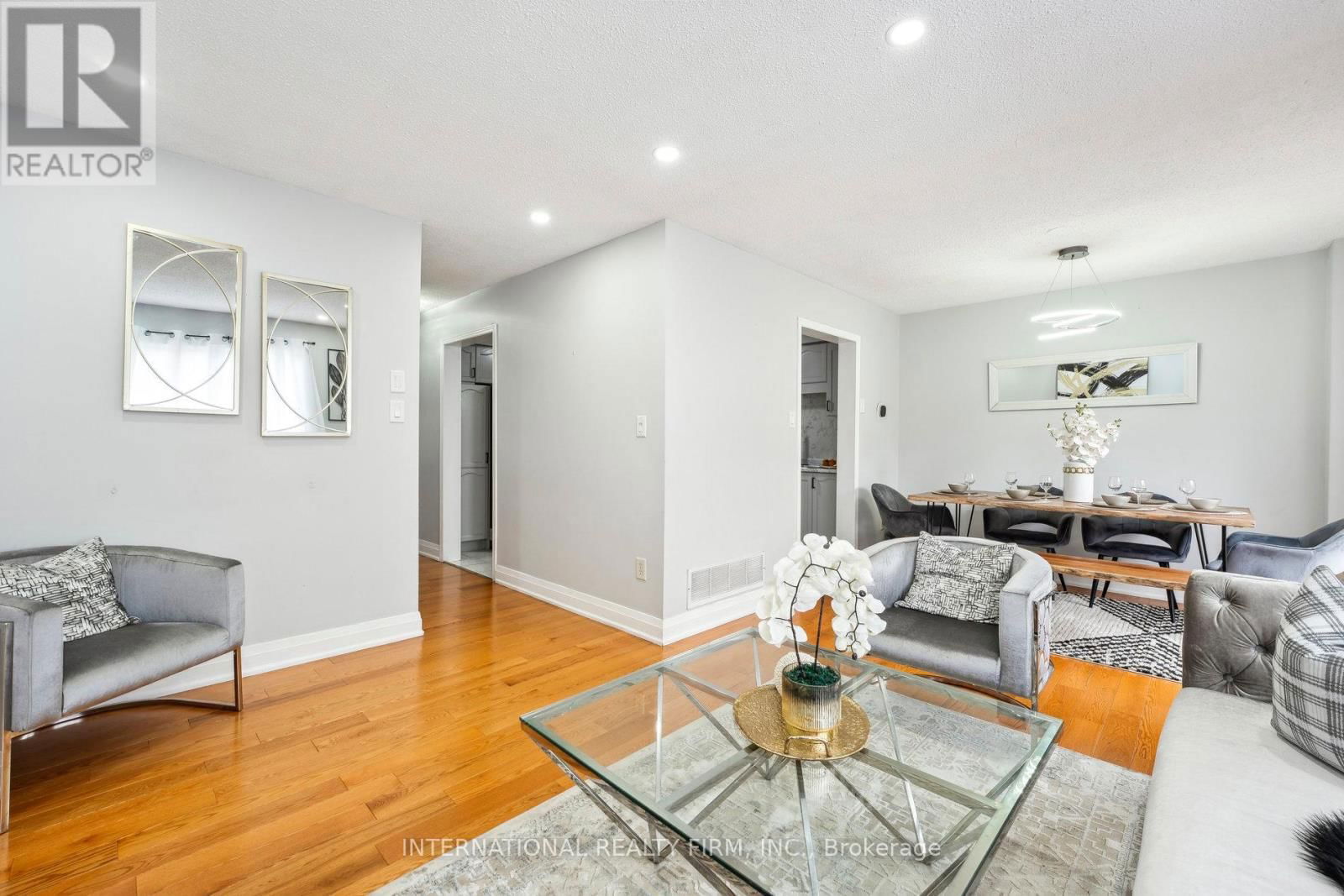 20 ARID AVENUE Image 10