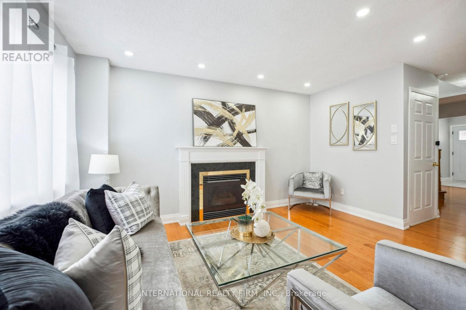 20 ARID AVENUE Image 12