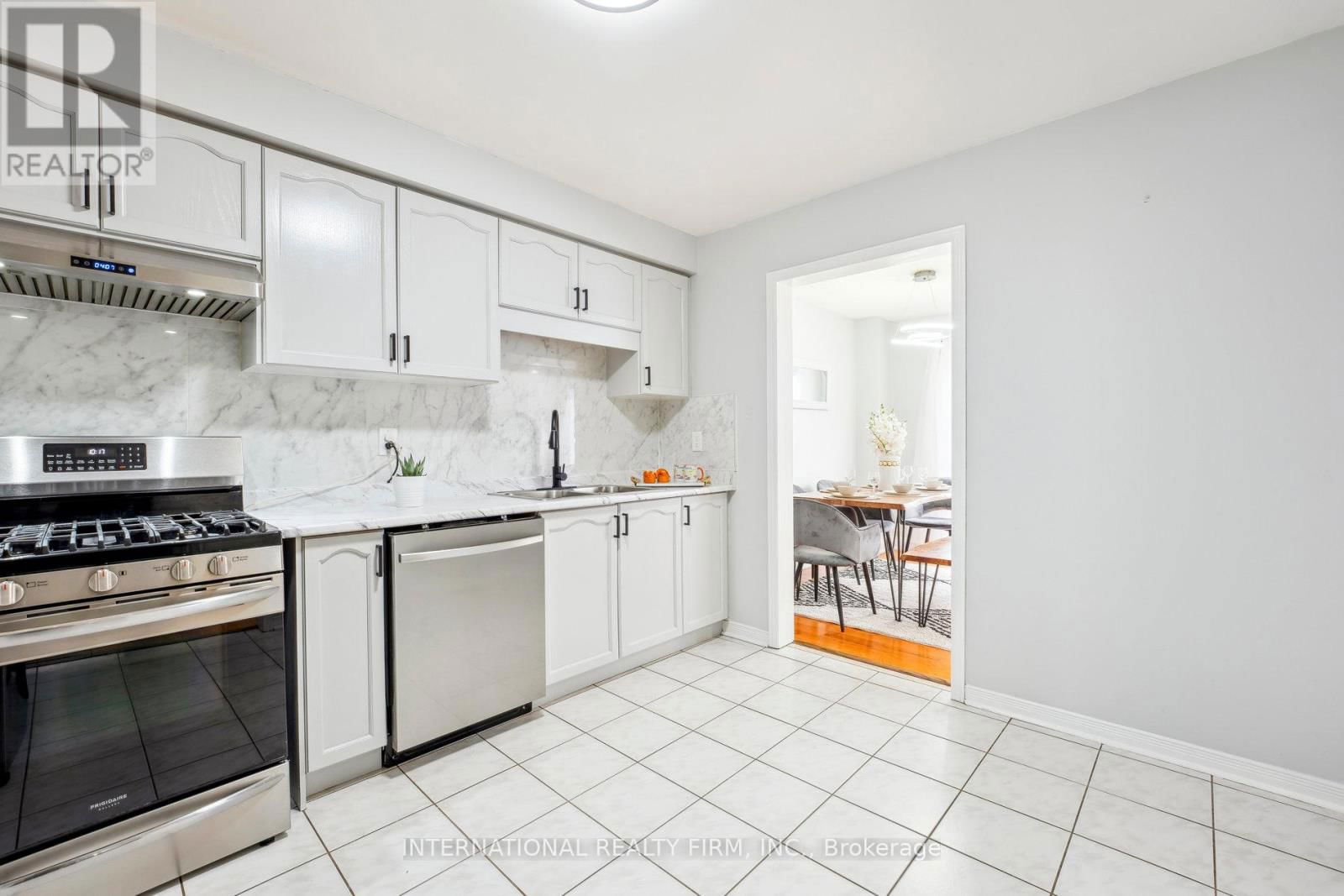 20 ARID AVENUE Image 17