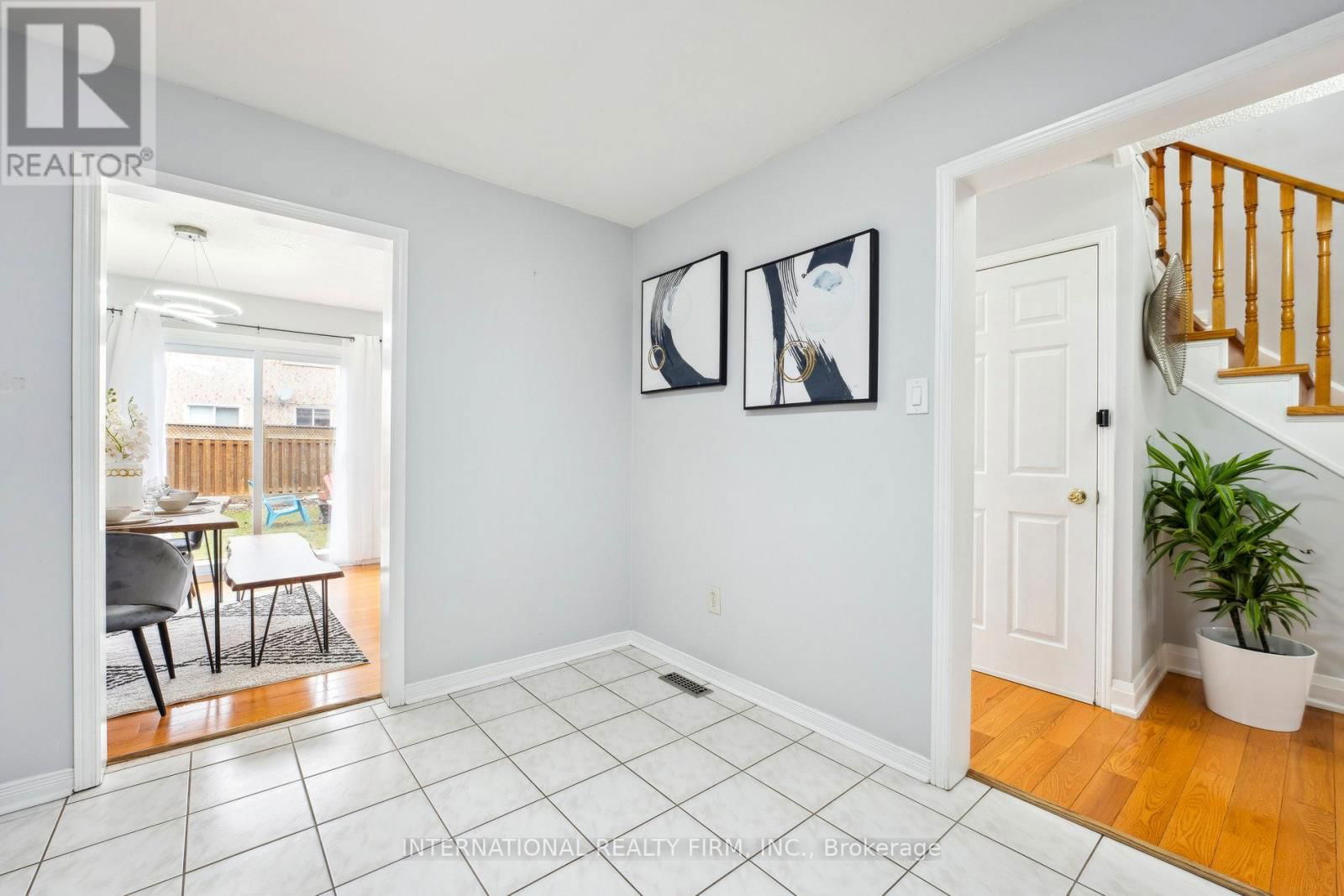 20 ARID AVENUE Image 18