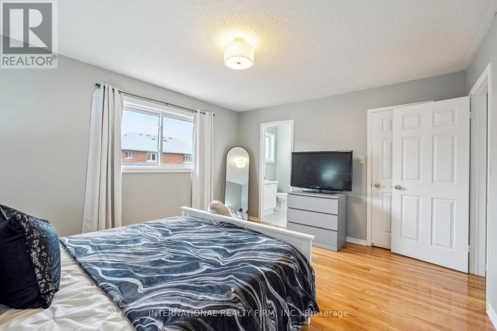 20 ARID AVENUE Image 23