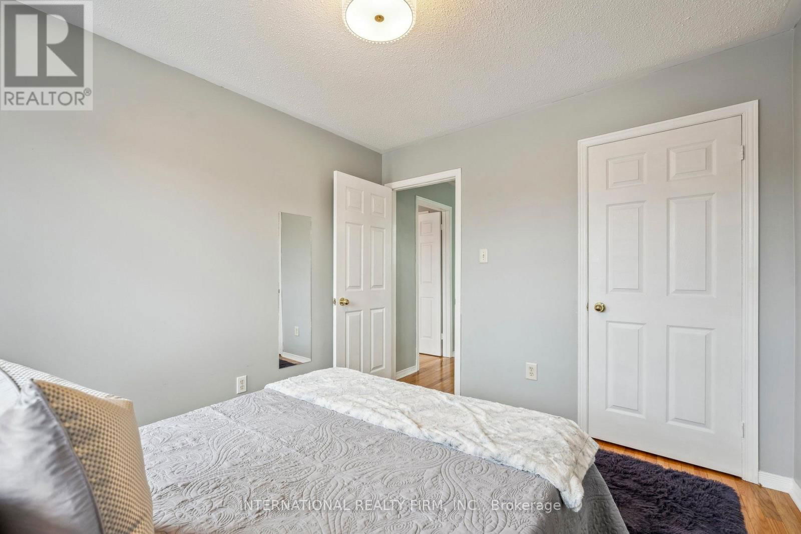 20 ARID AVENUE Image 30