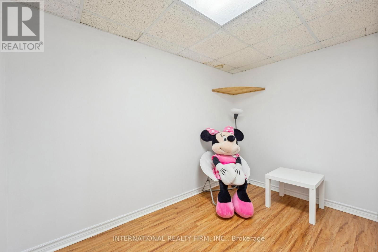 20 ARID AVENUE Image 37