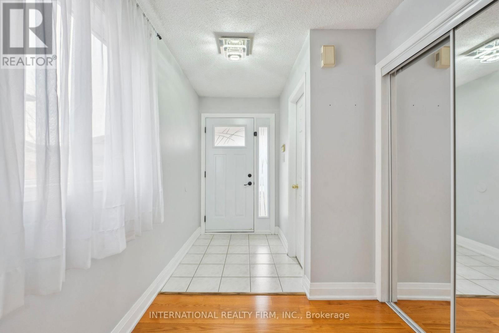 20 ARID AVENUE Image 4