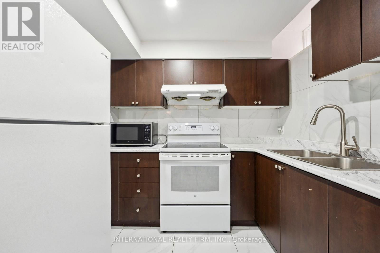 20 ARID AVENUE Image 41
