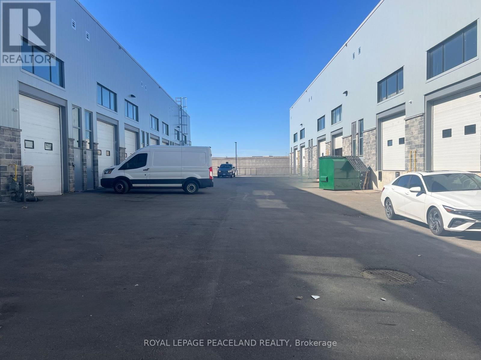 1 - 5270 SOLAR DRIVE Image 6