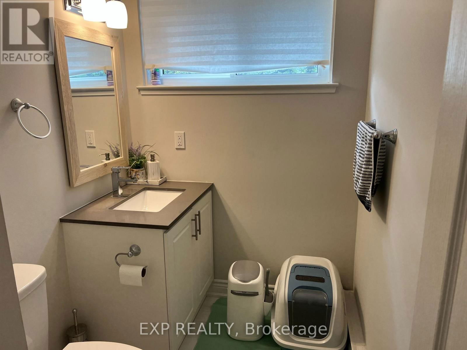 216 - 180 MISSISSAUGA VALLEY BOULEVARD Image 12