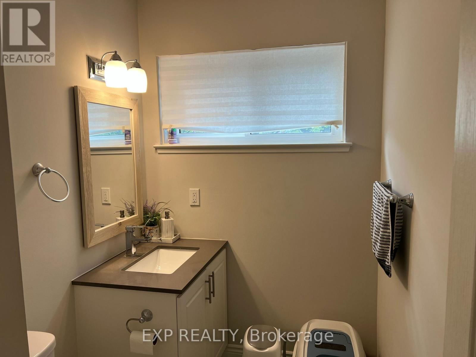 216 - 180 MISSISSAUGA VALLEY BOULEVARD Image 15