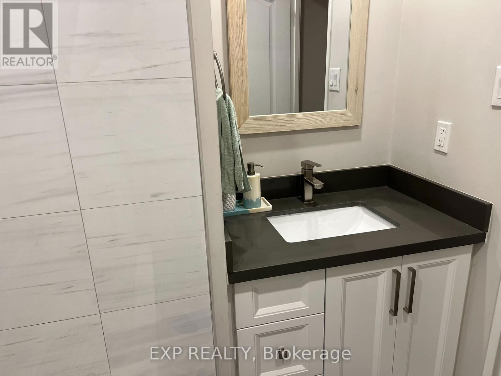 216 - 180 MISSISSAUGA VALLEY BOULEVARD Image 30