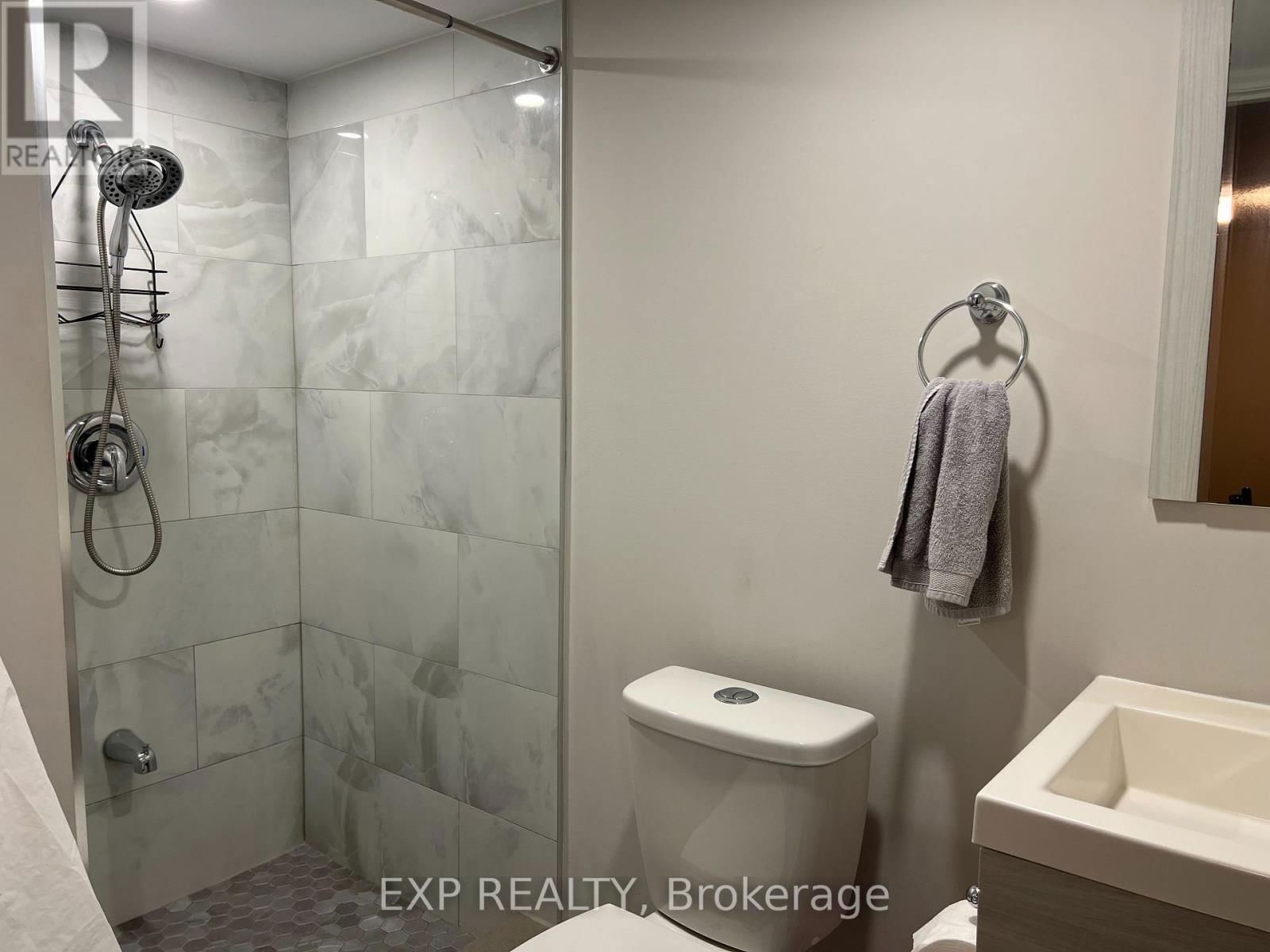 216 - 180 MISSISSAUGA VALLEY BOULEVARD Image 34