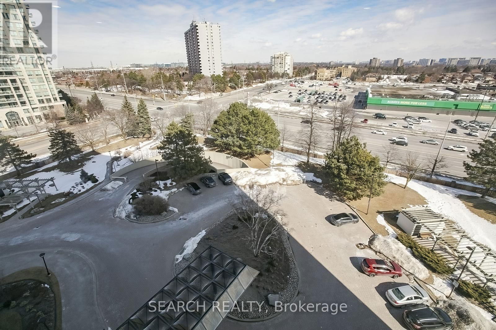 906 - 1360 RATHBURN ROAD EAST Image 11