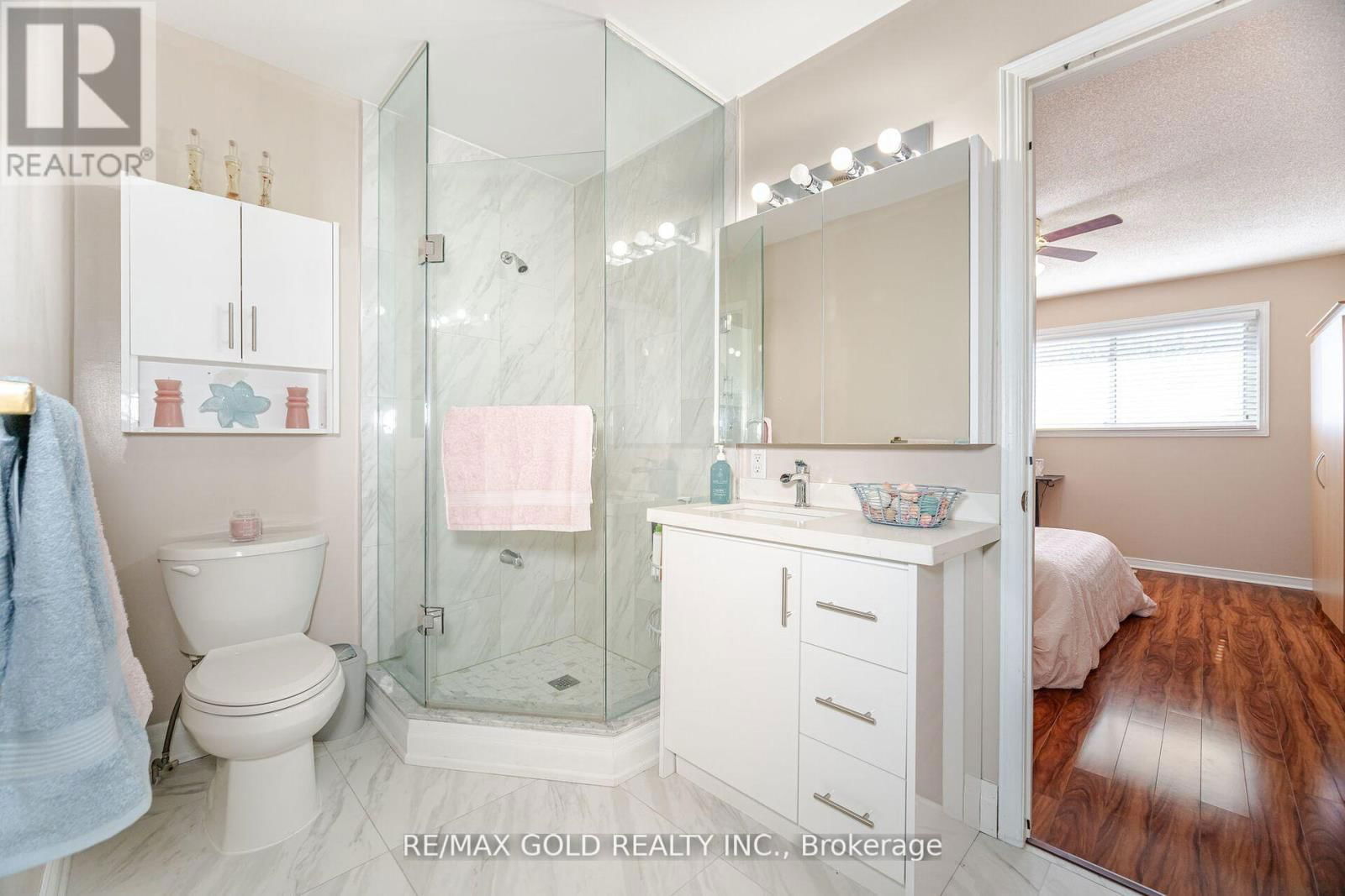 26 MOSSBANK DRIVE Image 17