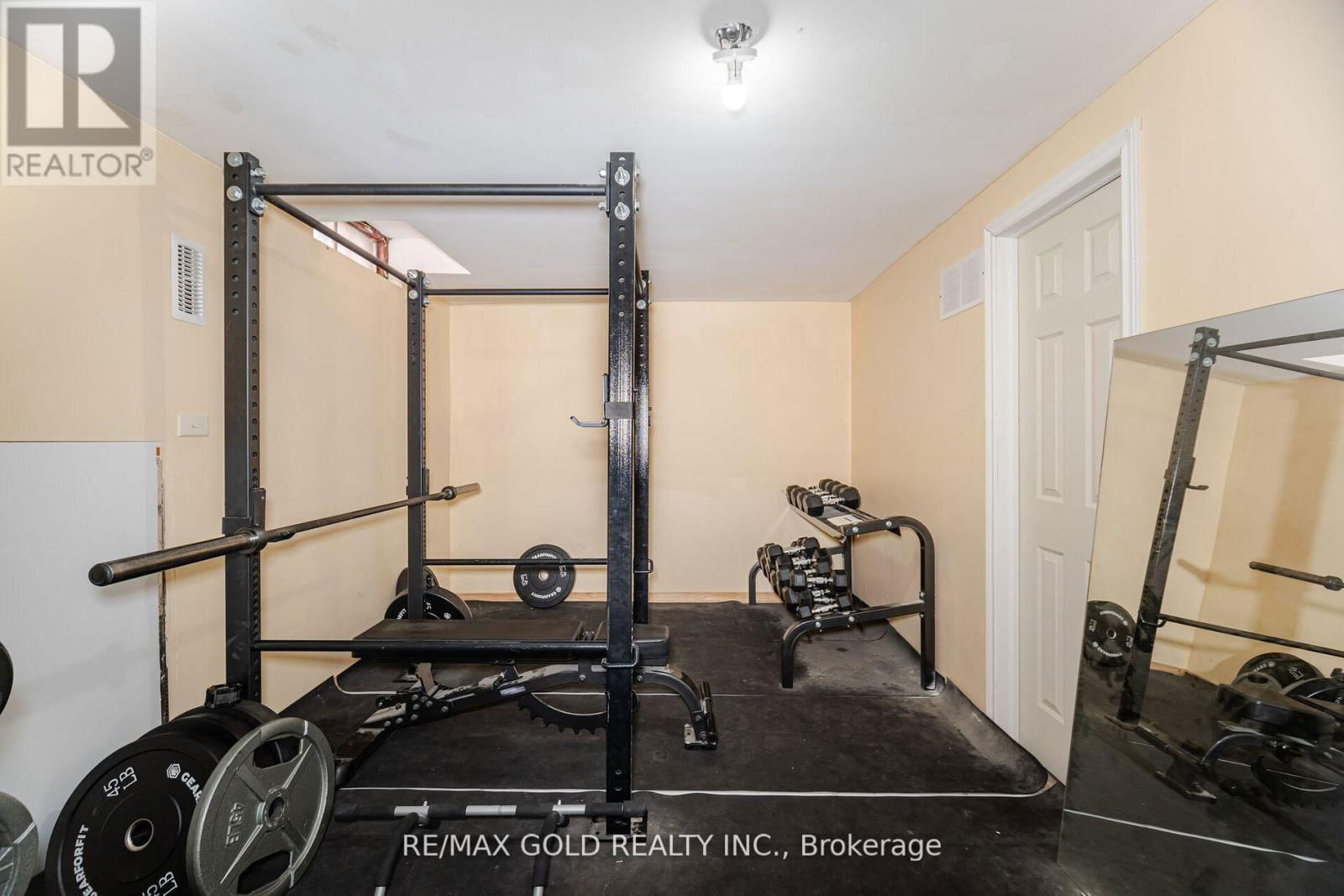26 MOSSBANK DRIVE Image 21