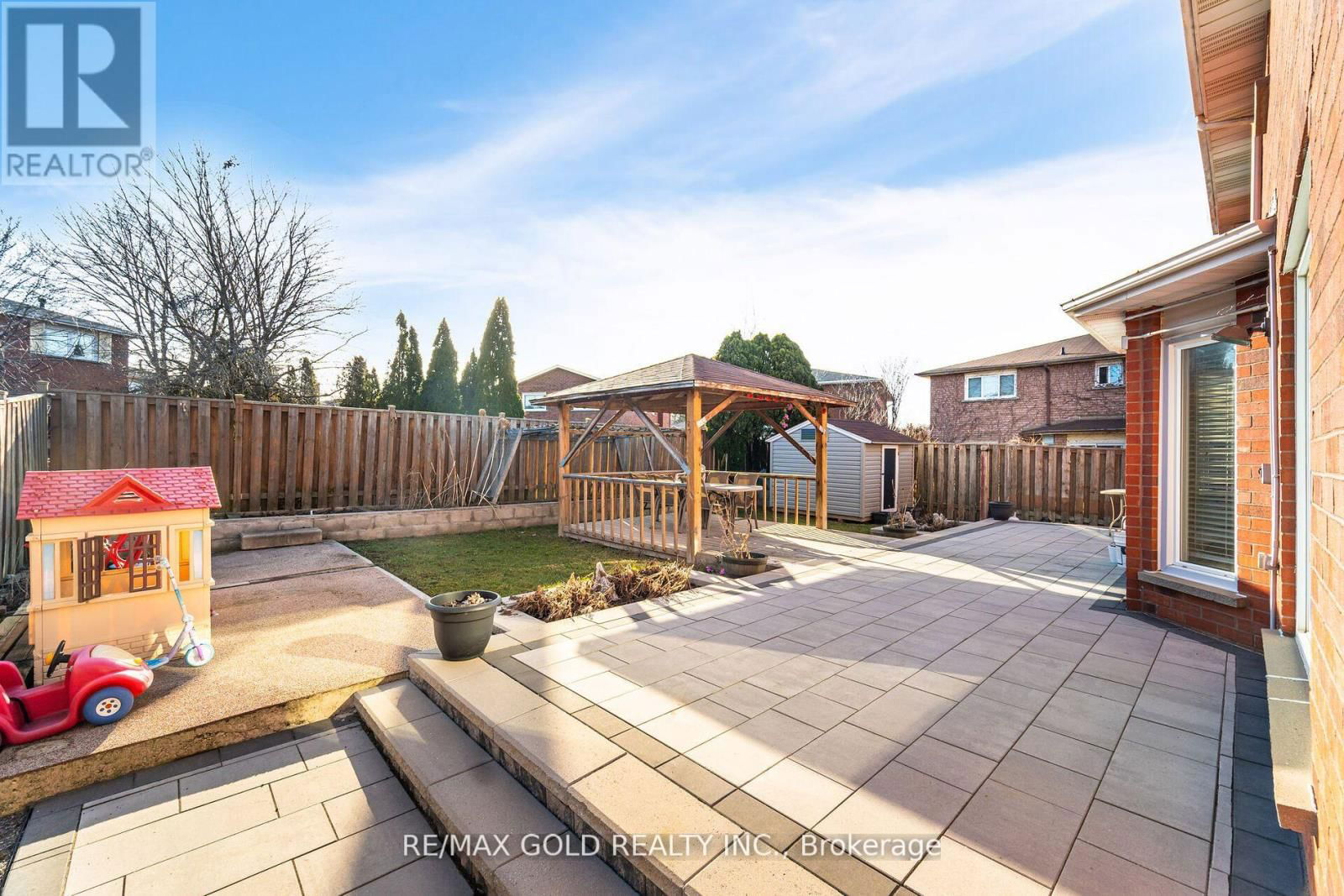 26 MOSSBANK DRIVE Image 22