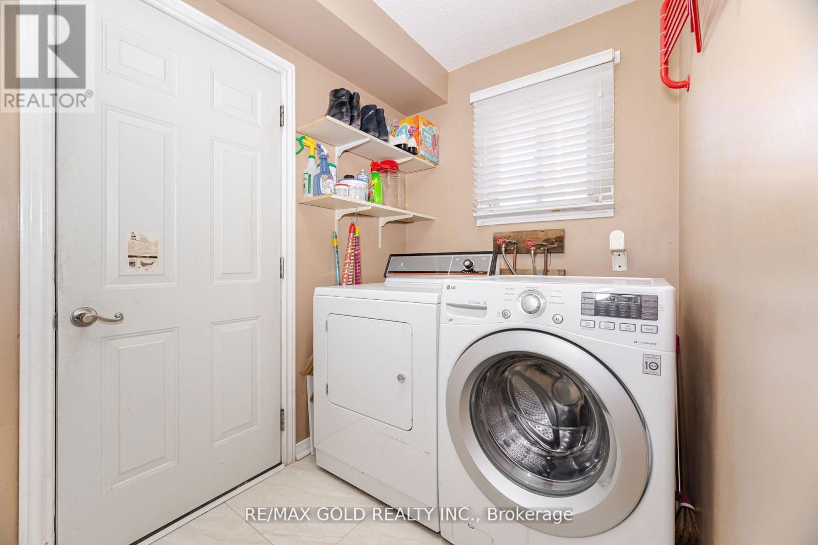 26 MOSSBANK DRIVE Image 9