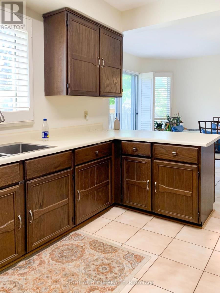 4341 IDLEWILDE CRESCENT Image 24