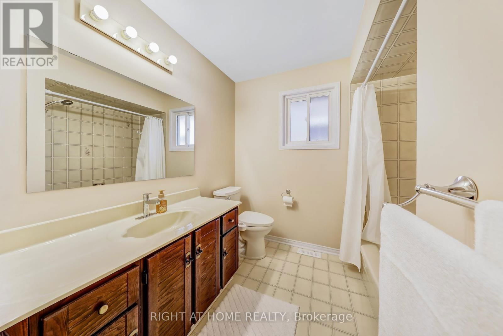 4341 IDLEWILDE CRESCENT Image 37