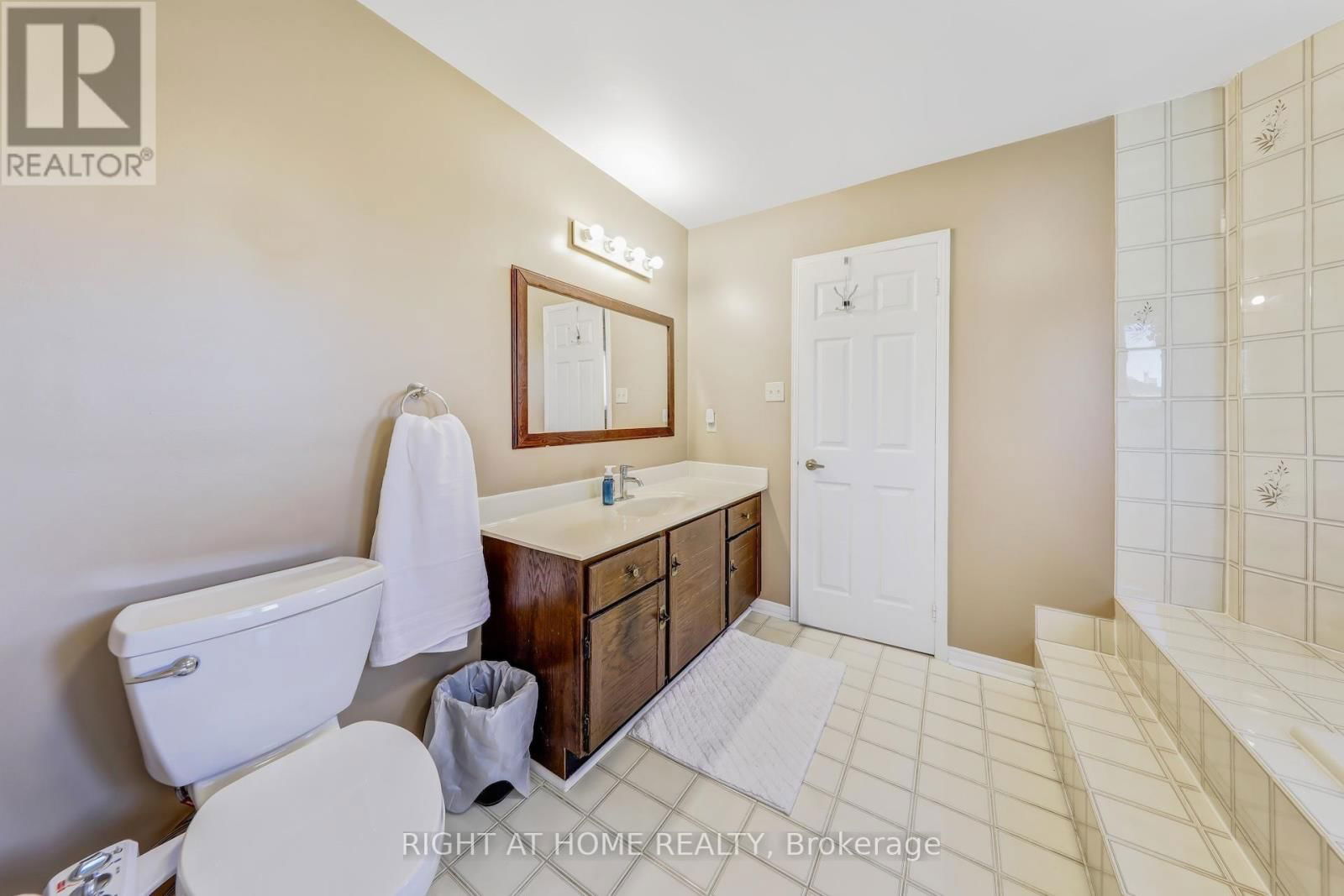 4341 IDLEWILDE CRESCENT Image 38