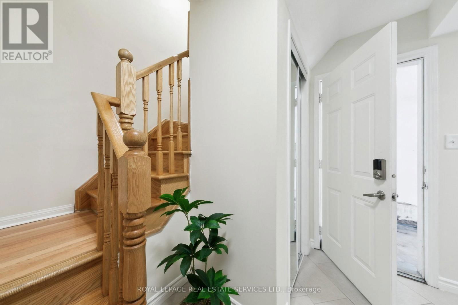3033 DRUMLOCH AVENUE Image 10