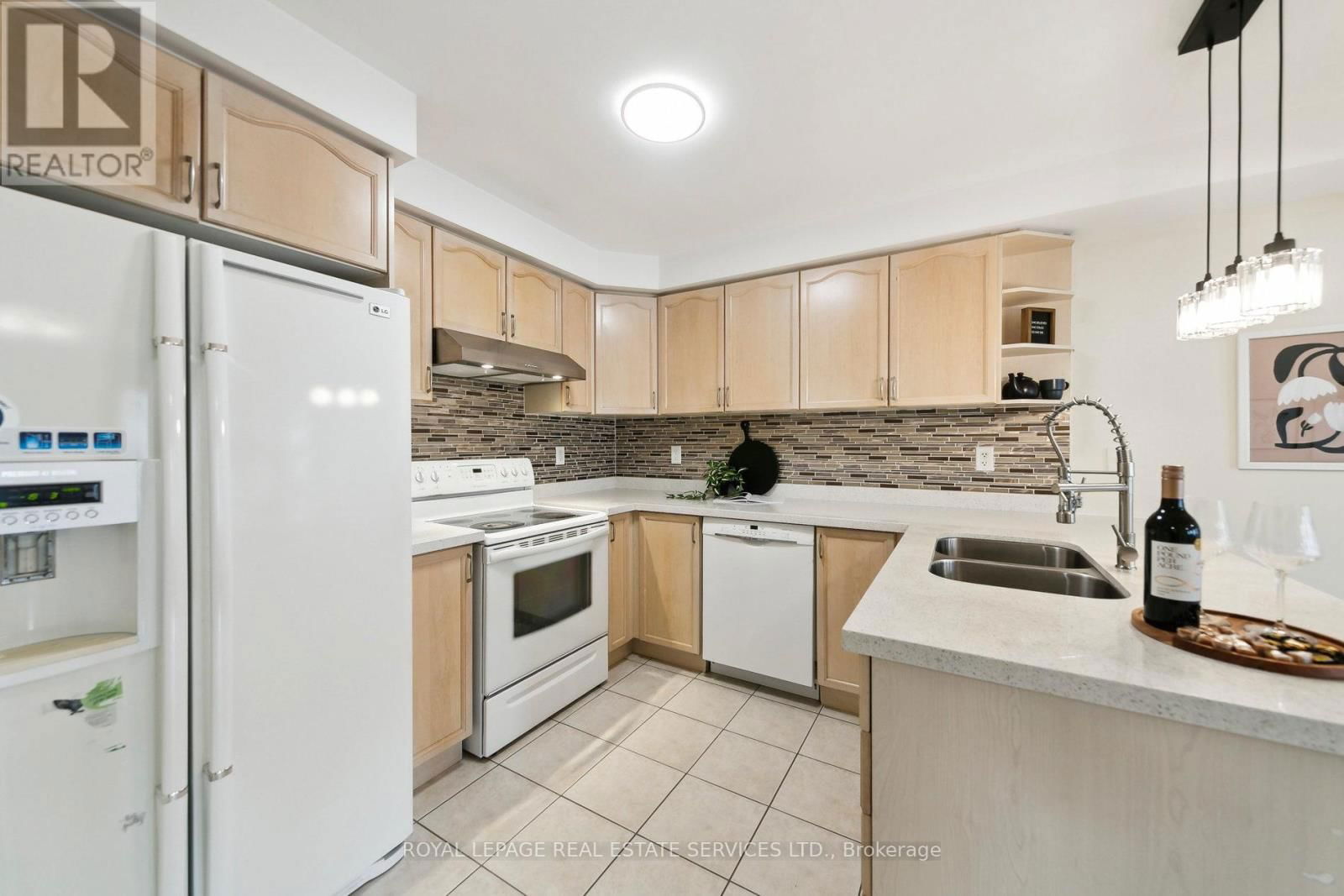 3033 DRUMLOCH AVENUE Image 19