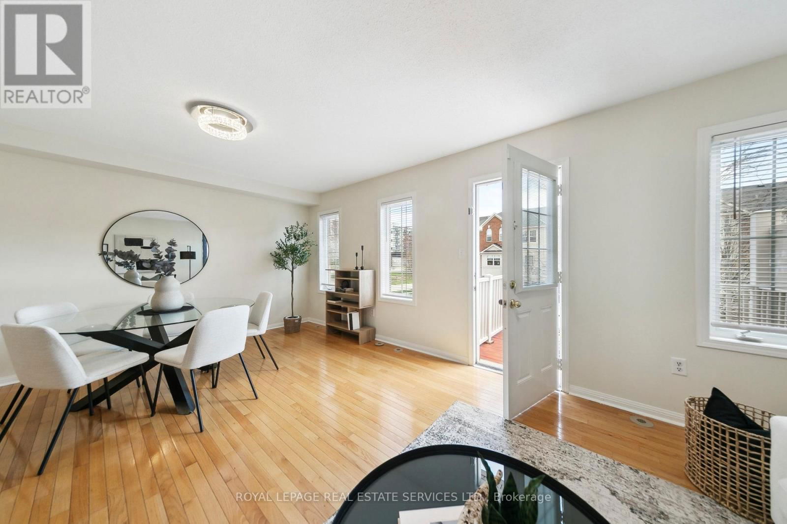 3033 DRUMLOCH AVENUE Image 29