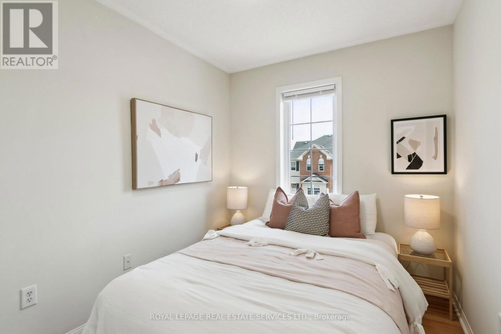3033 DRUMLOCH AVENUE Image 32