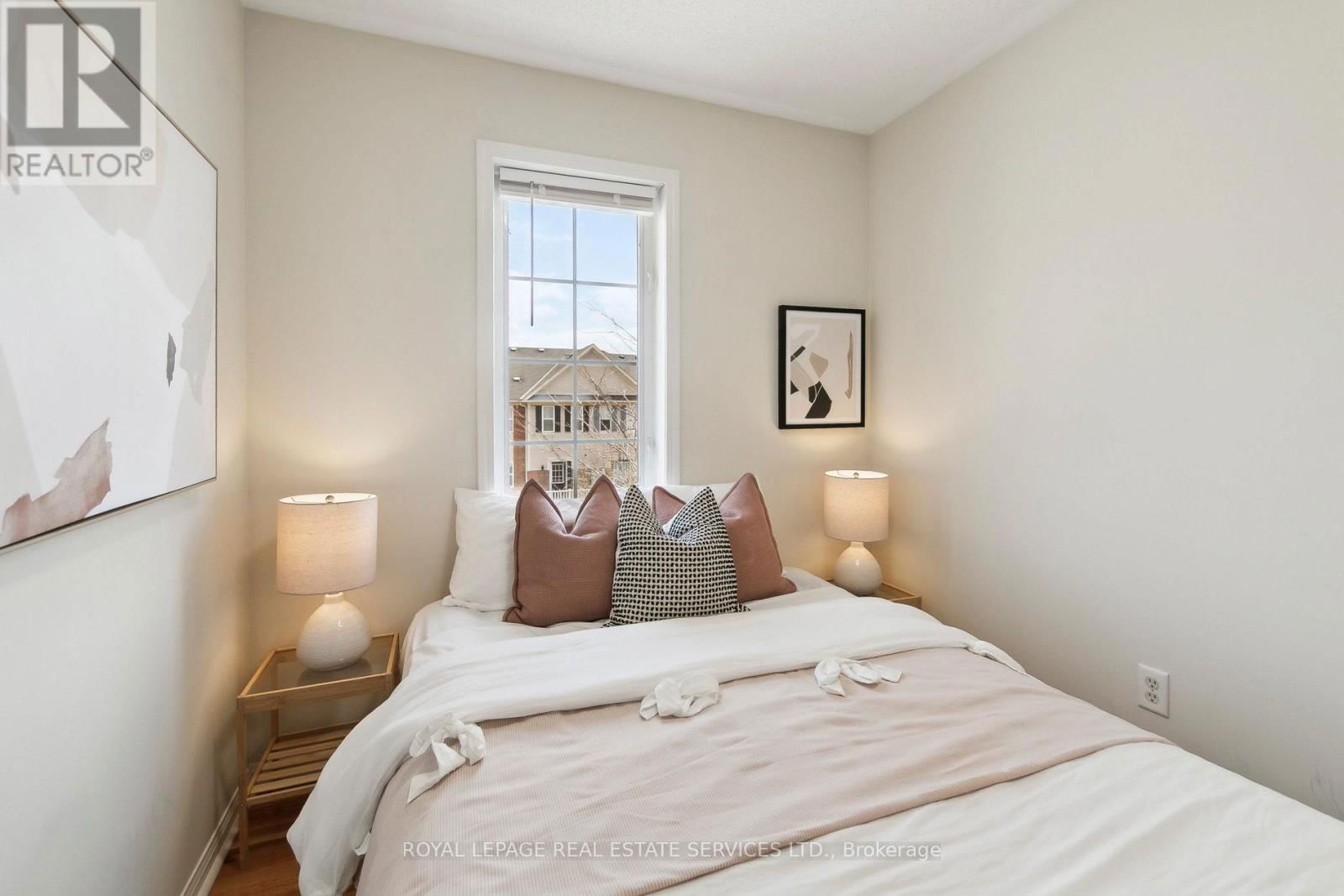 3033 DRUMLOCH AVENUE Image 33