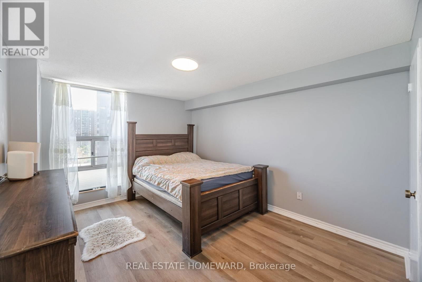 709 - 25 KENSINGTON ROAD Image 12