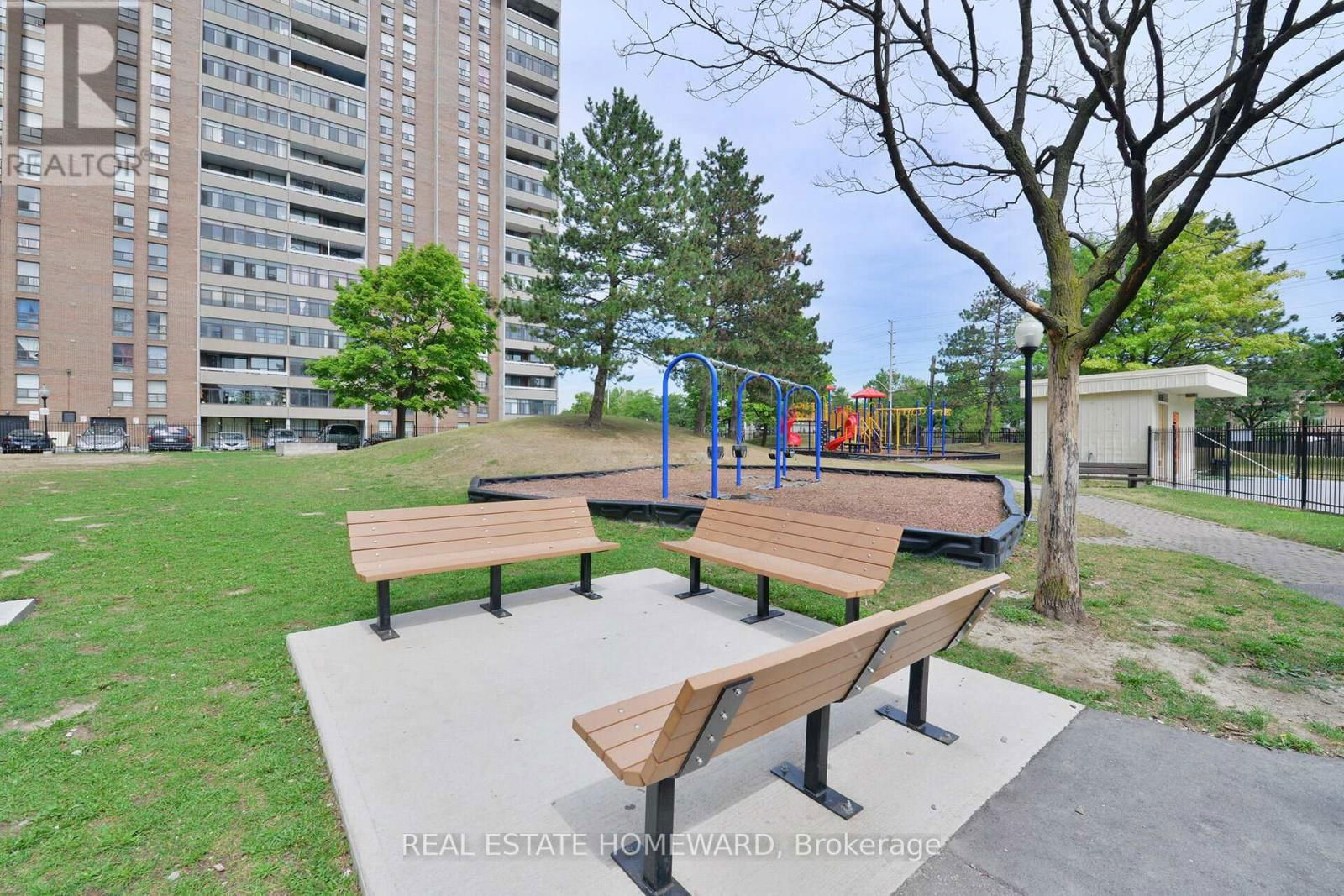 709 - 25 KENSINGTON ROAD Image 24