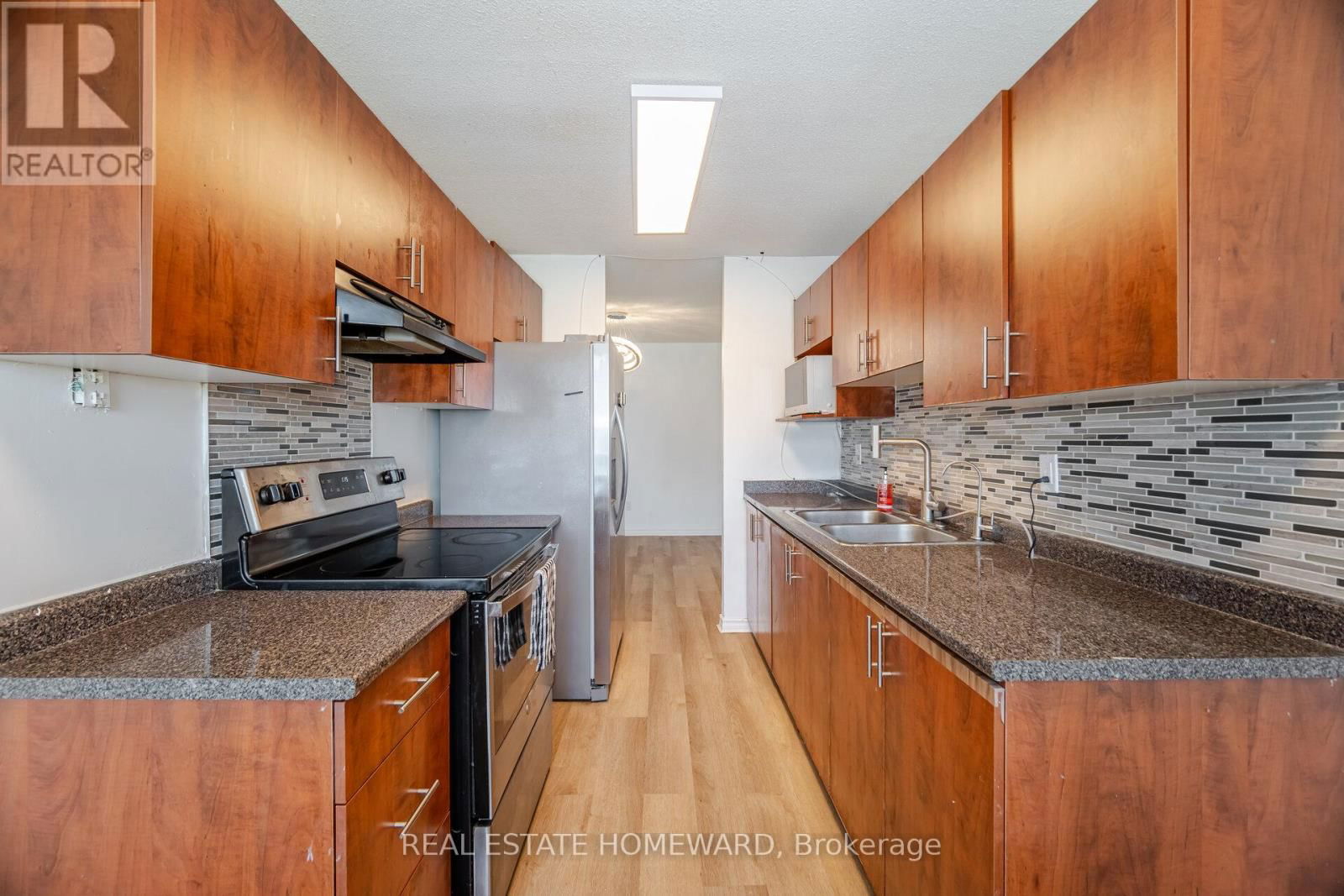 709 - 25 KENSINGTON ROAD Image 9