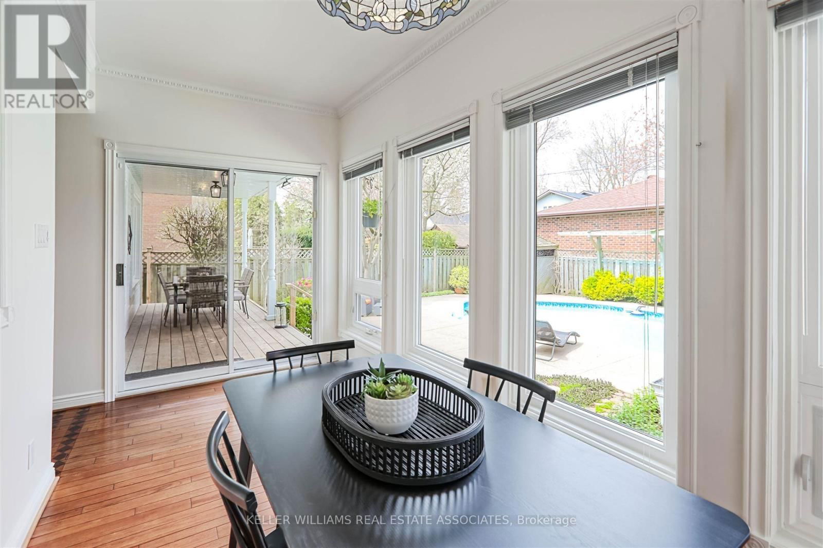 599 LAKESIDE AVENUE Image 18