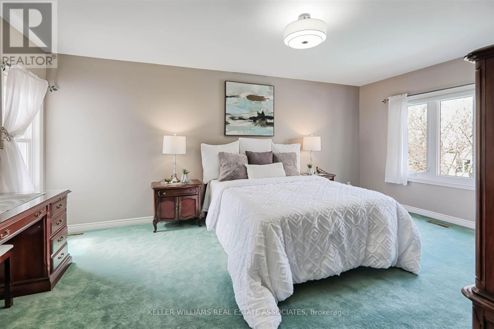 599 LAKESIDE AVENUE Image 25