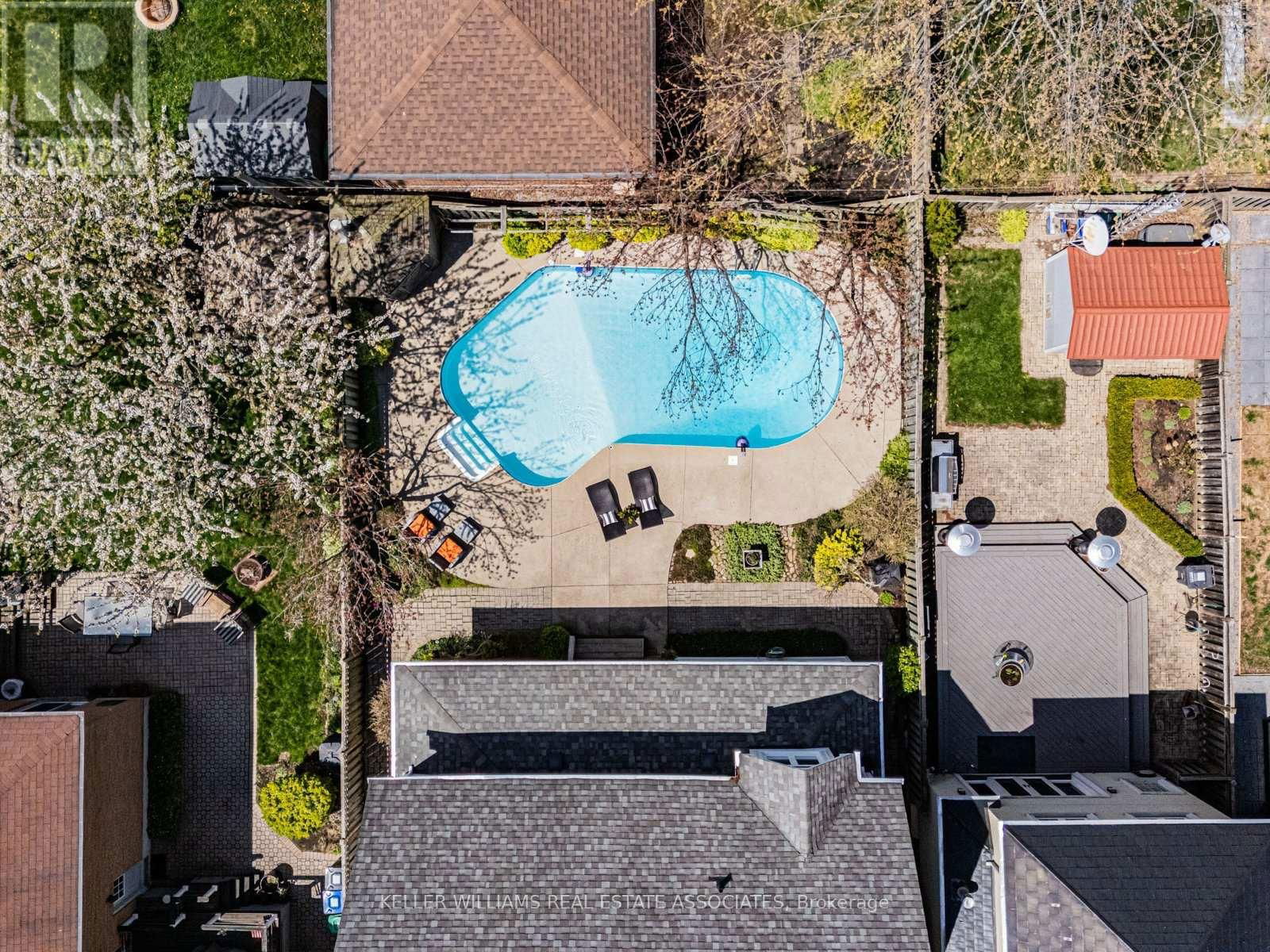 599 LAKESIDE AVENUE Image 36