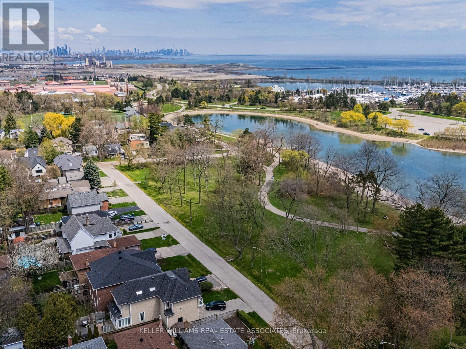599 LAKESIDE AVENUE Image 39