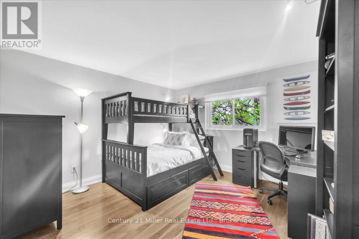 2301 DEVON ROAD Image 22