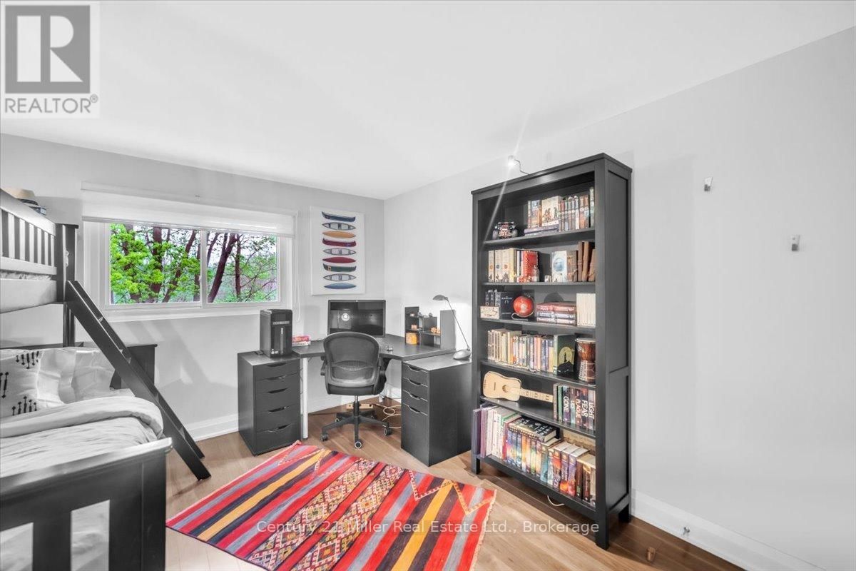 2301 DEVON ROAD Image 23