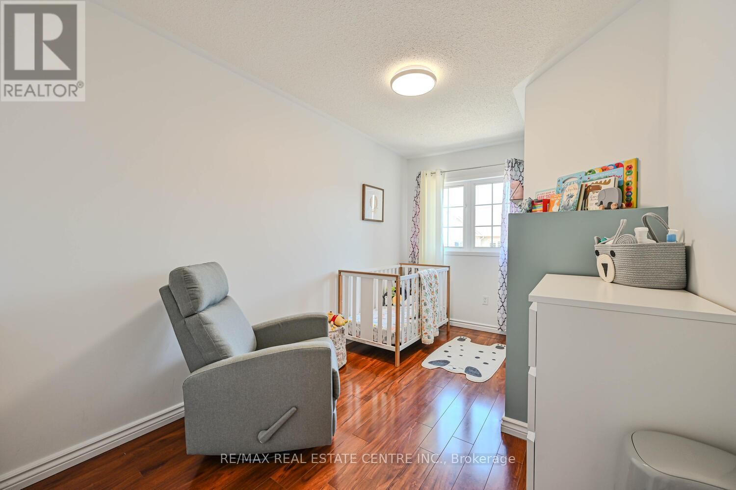 93 - 4950 ALBINA WAY Image 27