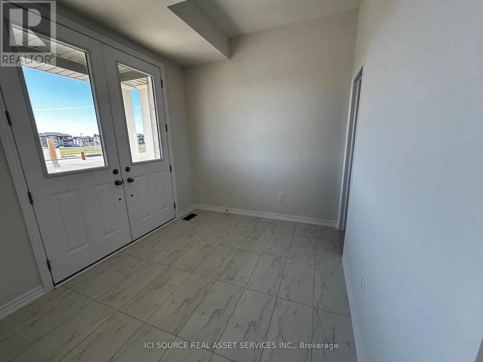 404 TIM MANLEY AVENUE Image 3