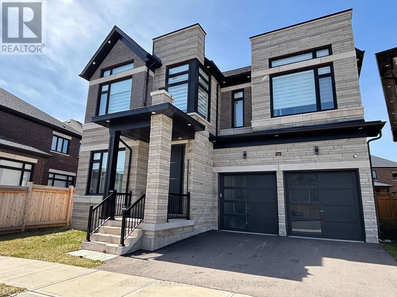 2282 HYACINTH CRESCENT Image 2