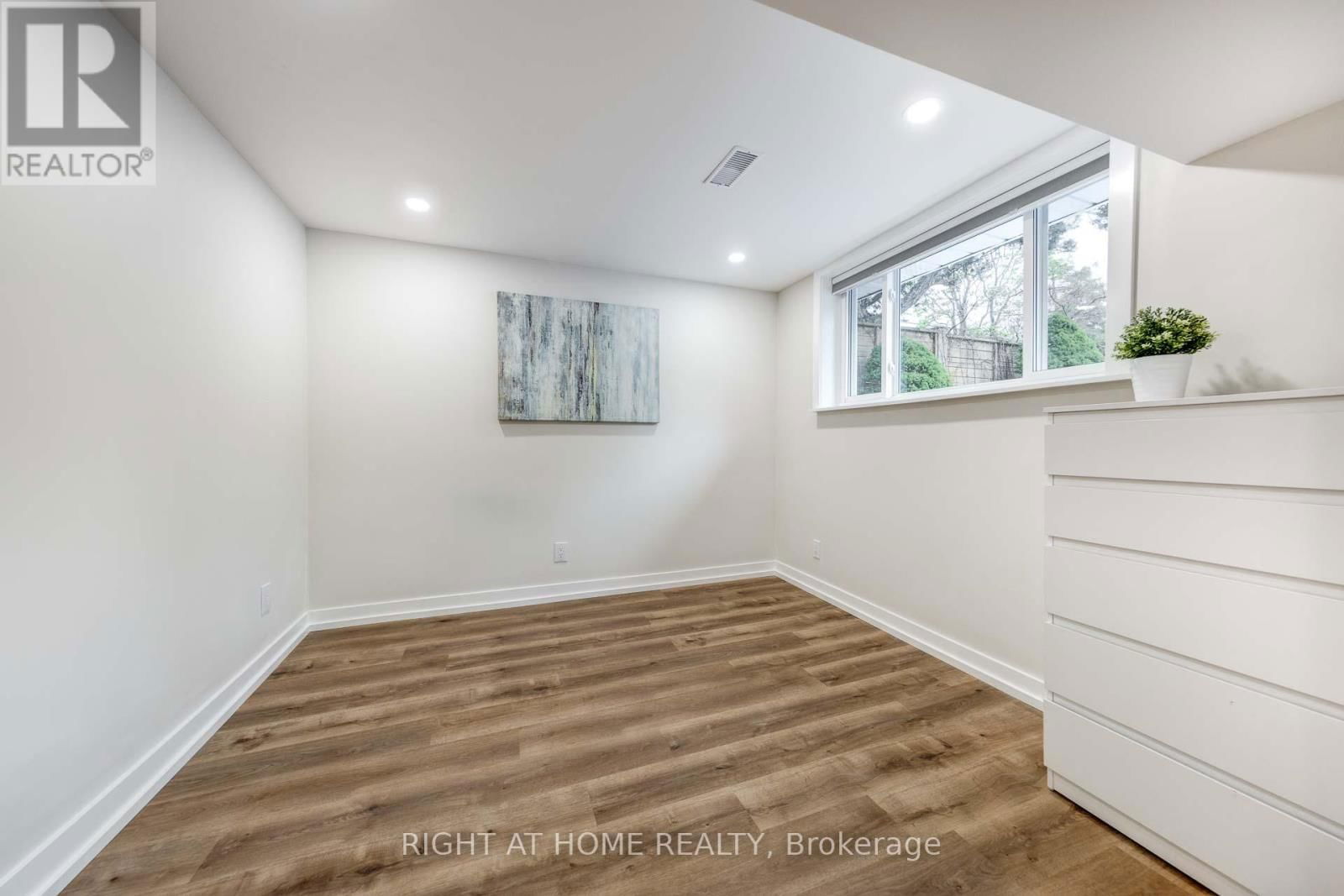 4300 LONGMOOR DRIVE Image 33