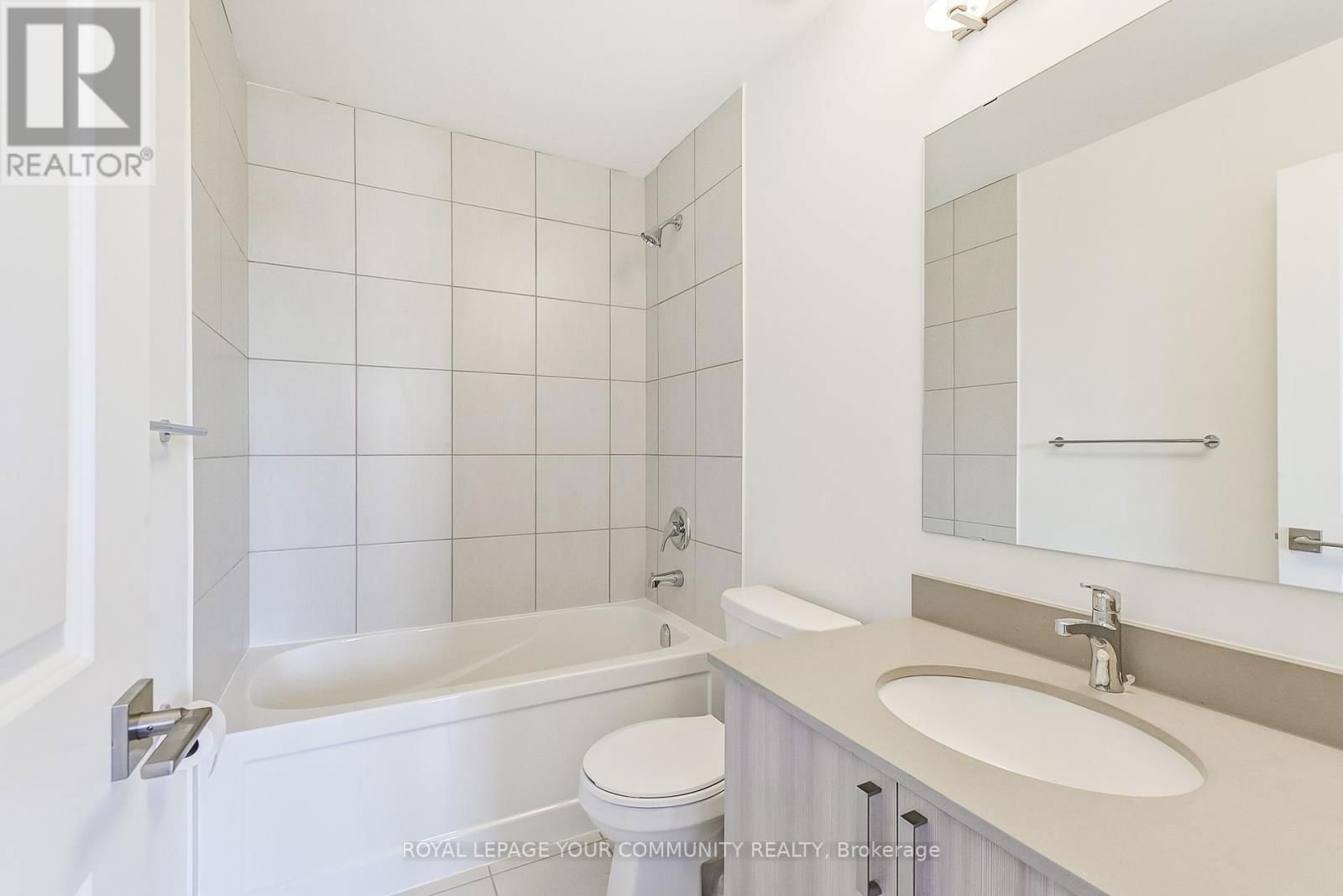 Unit 4 - 4017 HICKORY DRIVE Image 15
