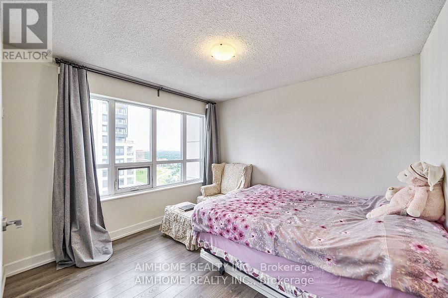 2022 - 2 EVA ROAD Image 15