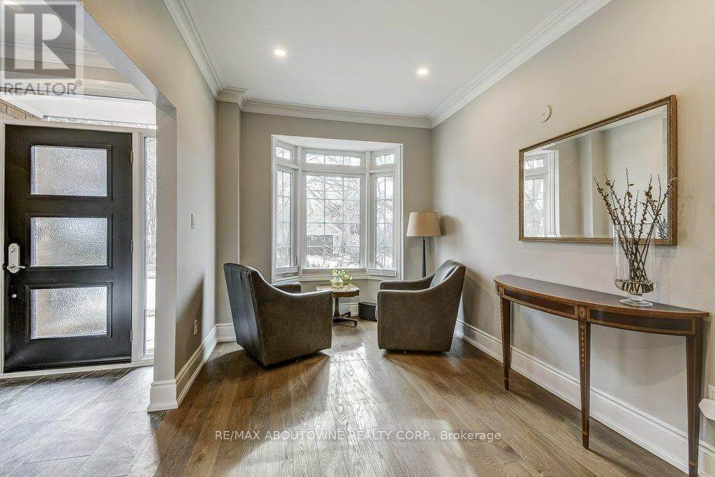 21 CHISHOLM STREET Image 12