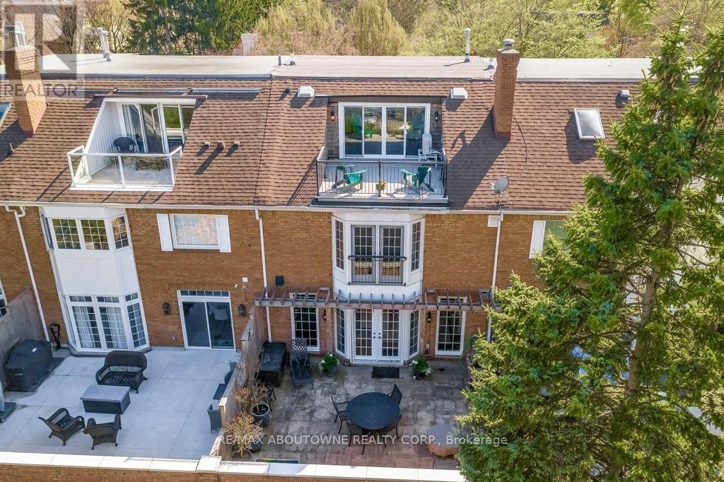 21 CHISHOLM STREET Image 2