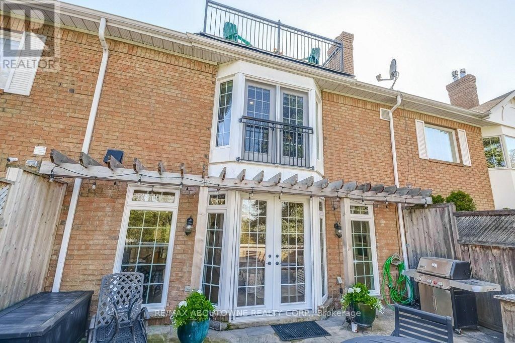 21 CHISHOLM STREET Image 34