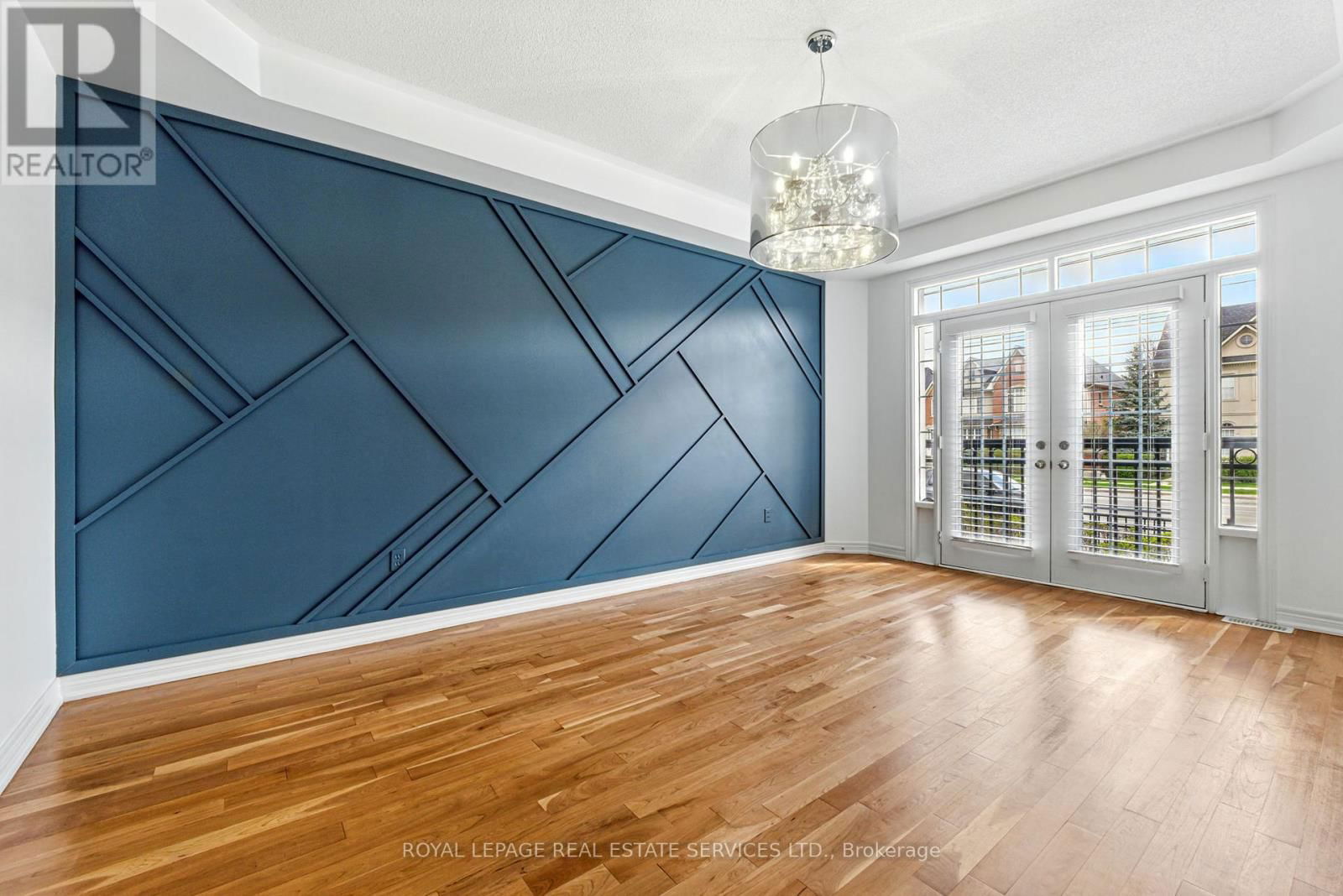3349 EGLINTON AVENUE WEST Image 3