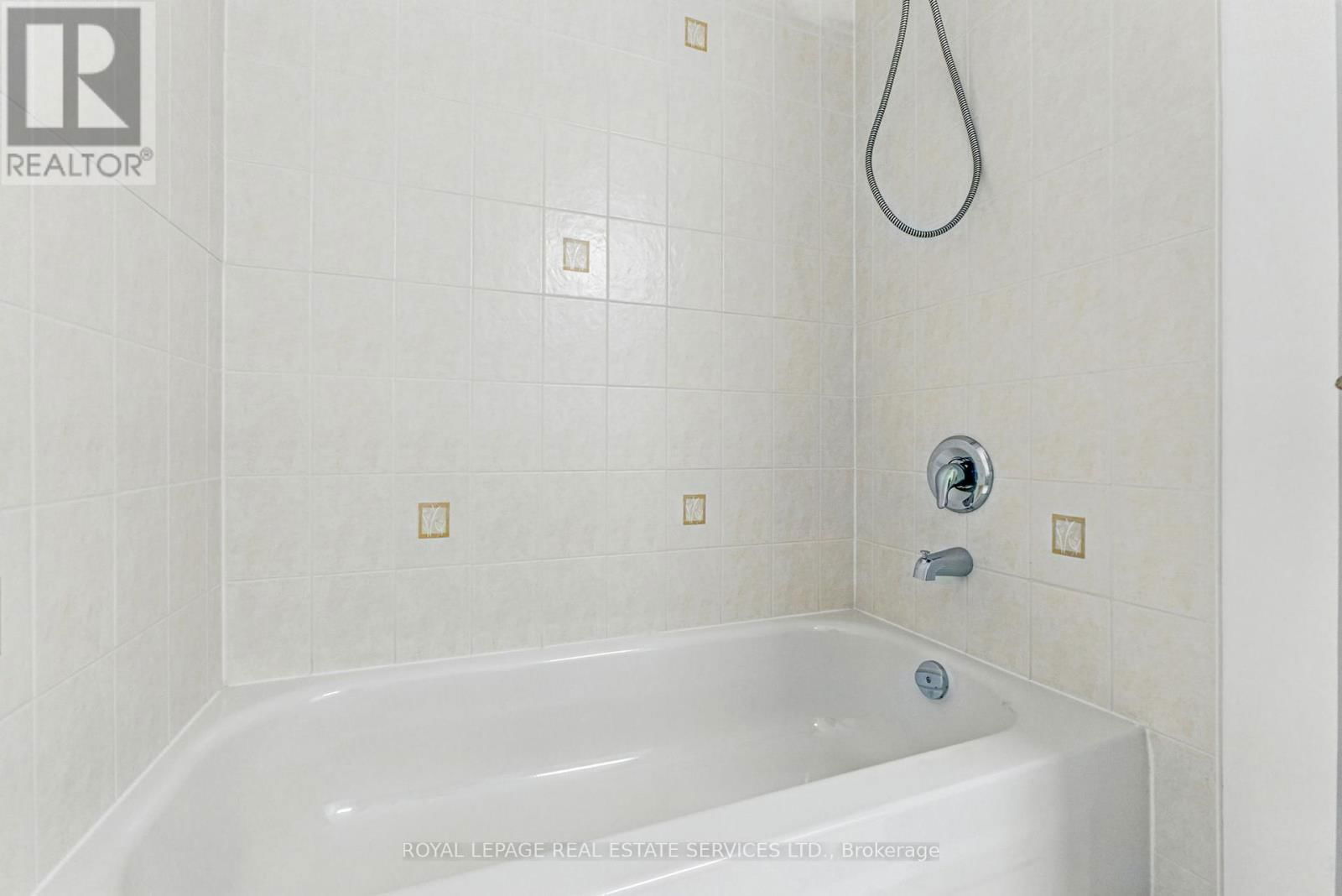 3349 EGLINTON AVENUE WEST Image 31