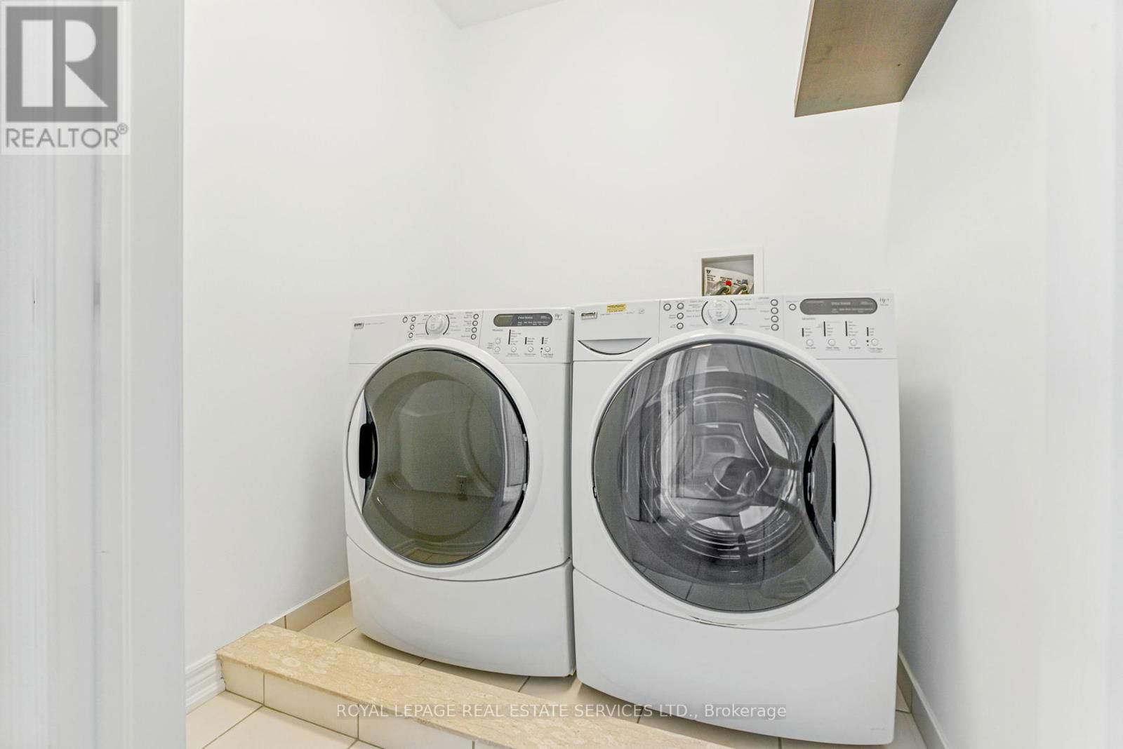 3349 EGLINTON AVENUE WEST Image 32
